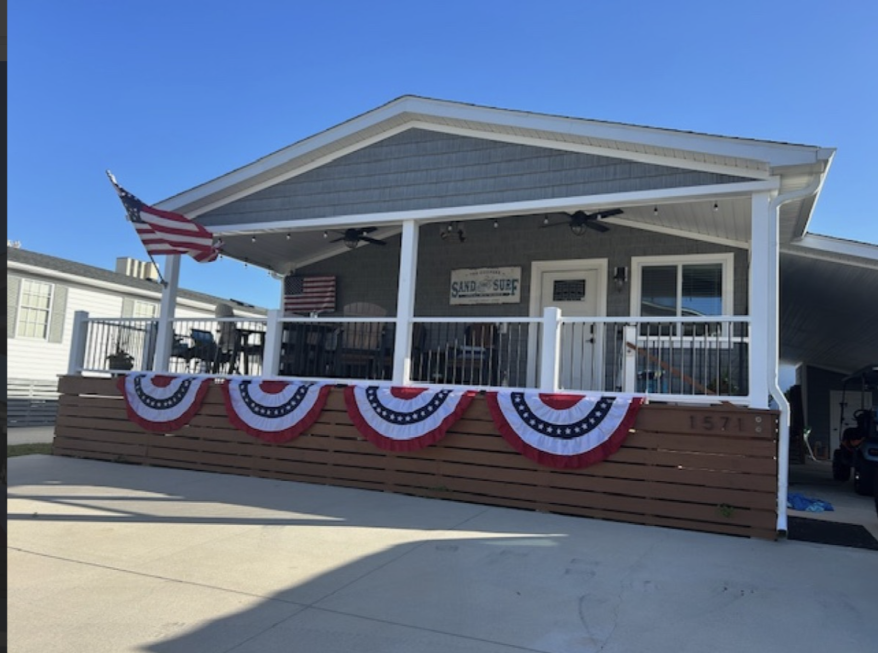 Front of the coastal cottage